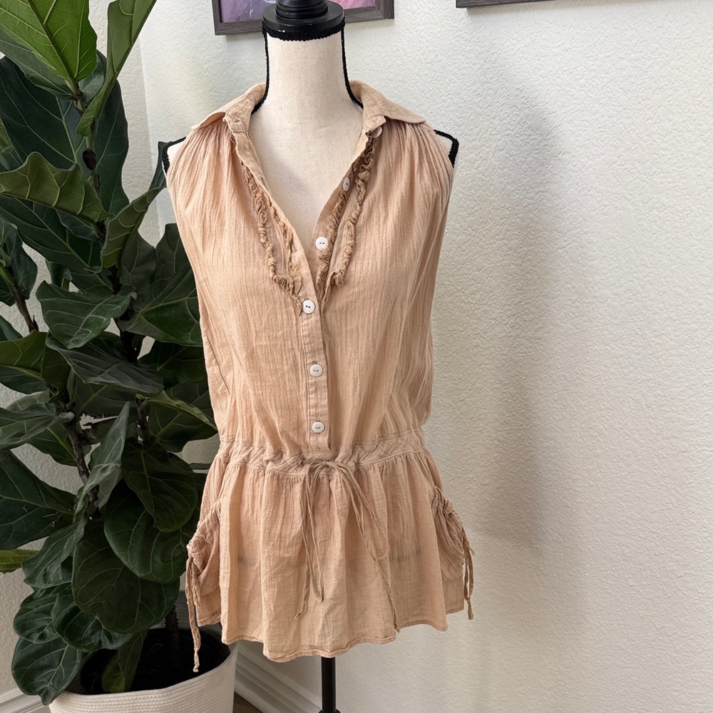Women's Tan Sleeveless Top